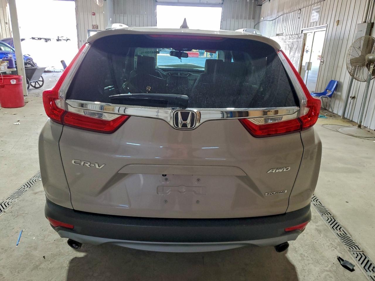2017 HONDA CR-V TOURING photo 6