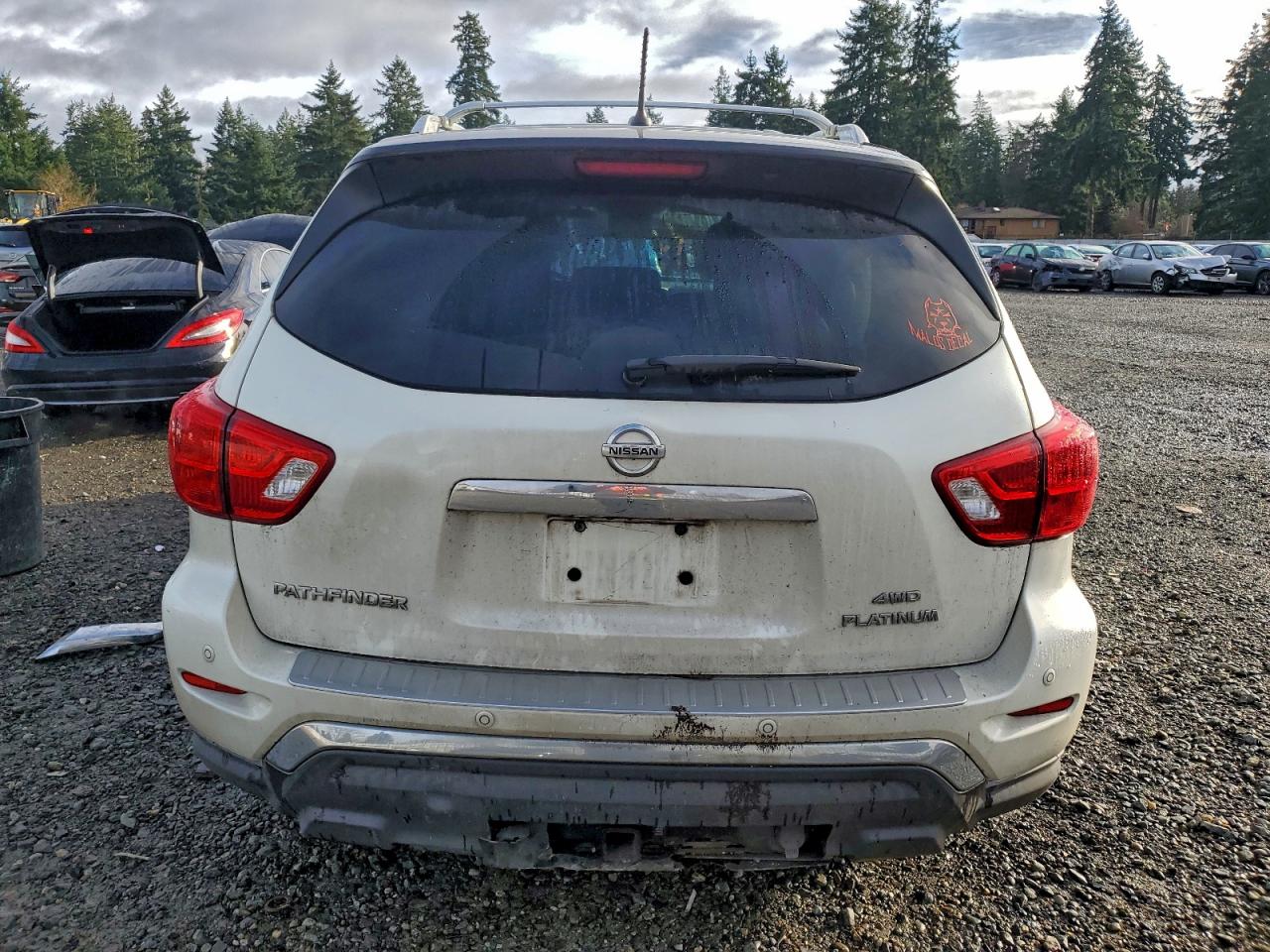 2017 NISSAN PATHFINDER S photo 6