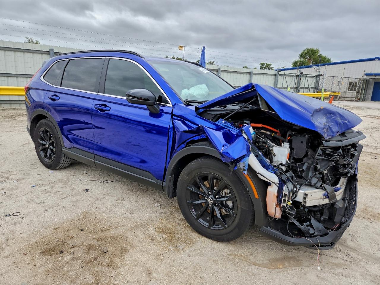 2025 HONDA CR-V SPORT-L photo 4