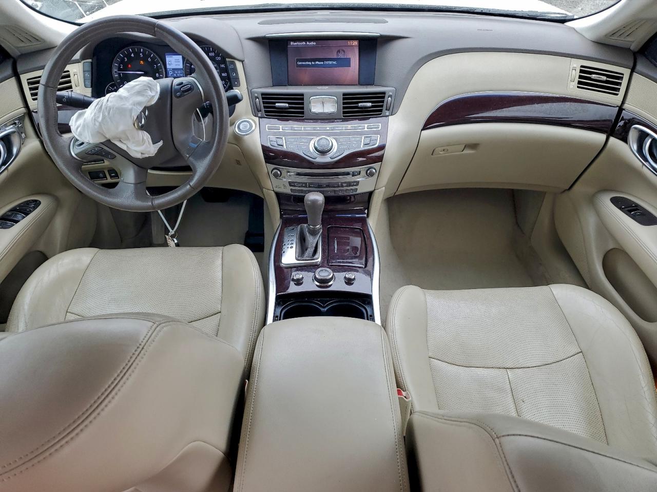 2011 INFI M37 photo 8