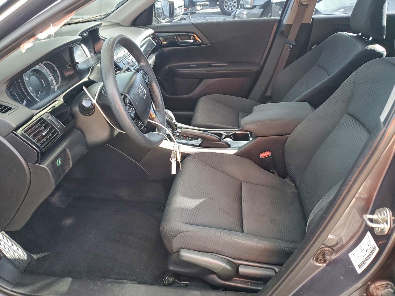 2017 HONDA ACCORD LX photo 7