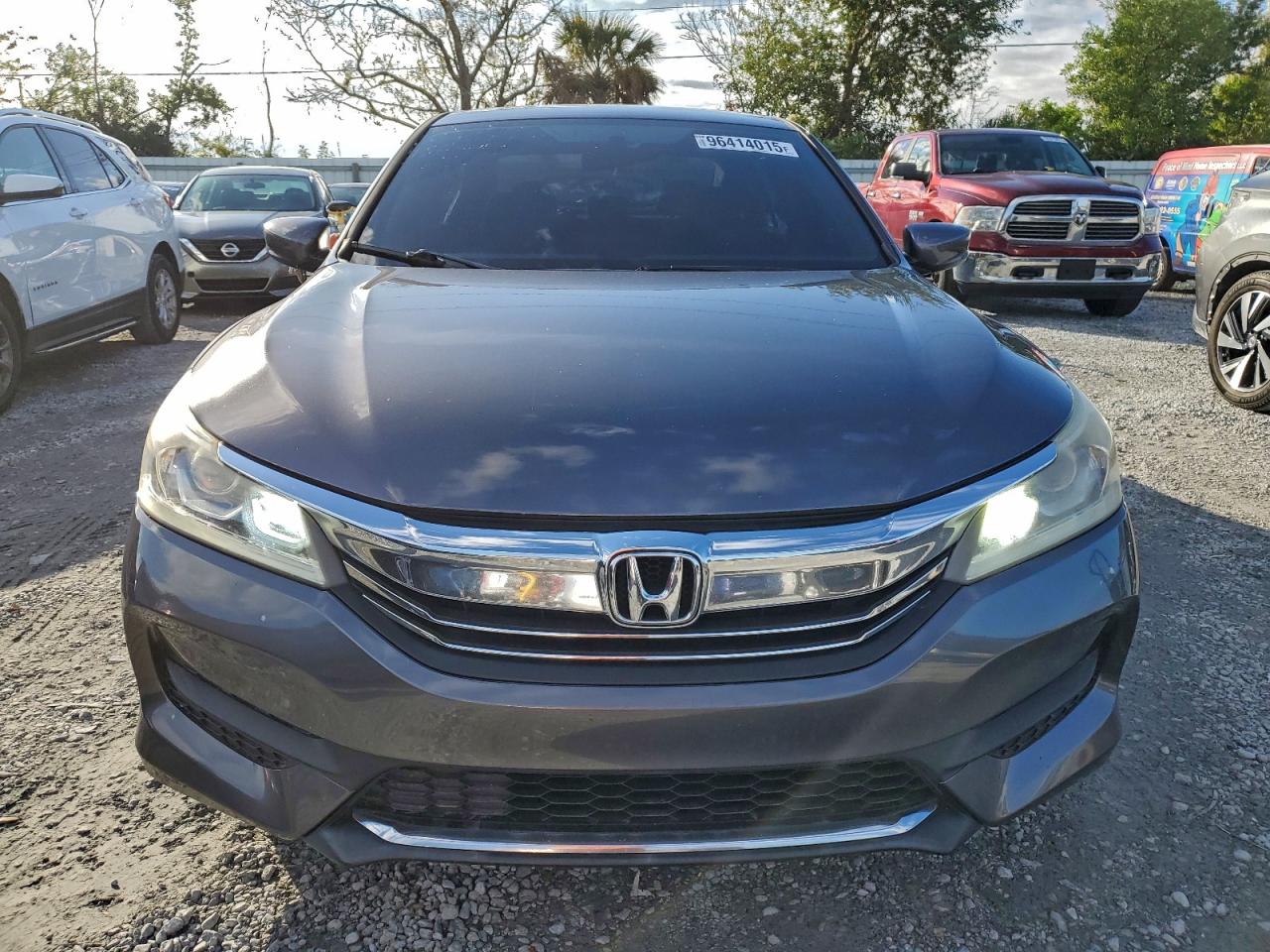 2017 HONDA ACCORD LX photo 5