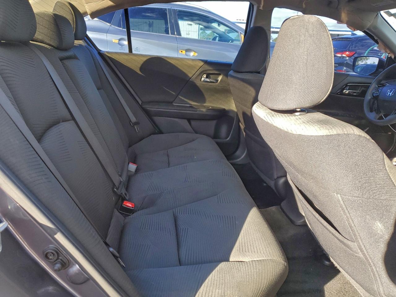 2017 HONDA ACCORD LX photo 10