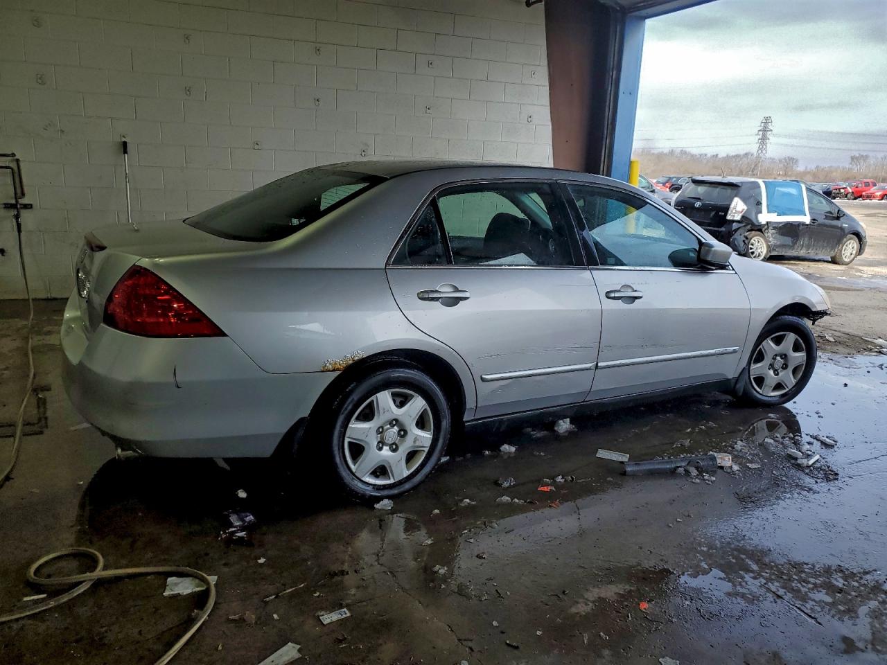 2006 HONDA ACCORD LX photo 3
