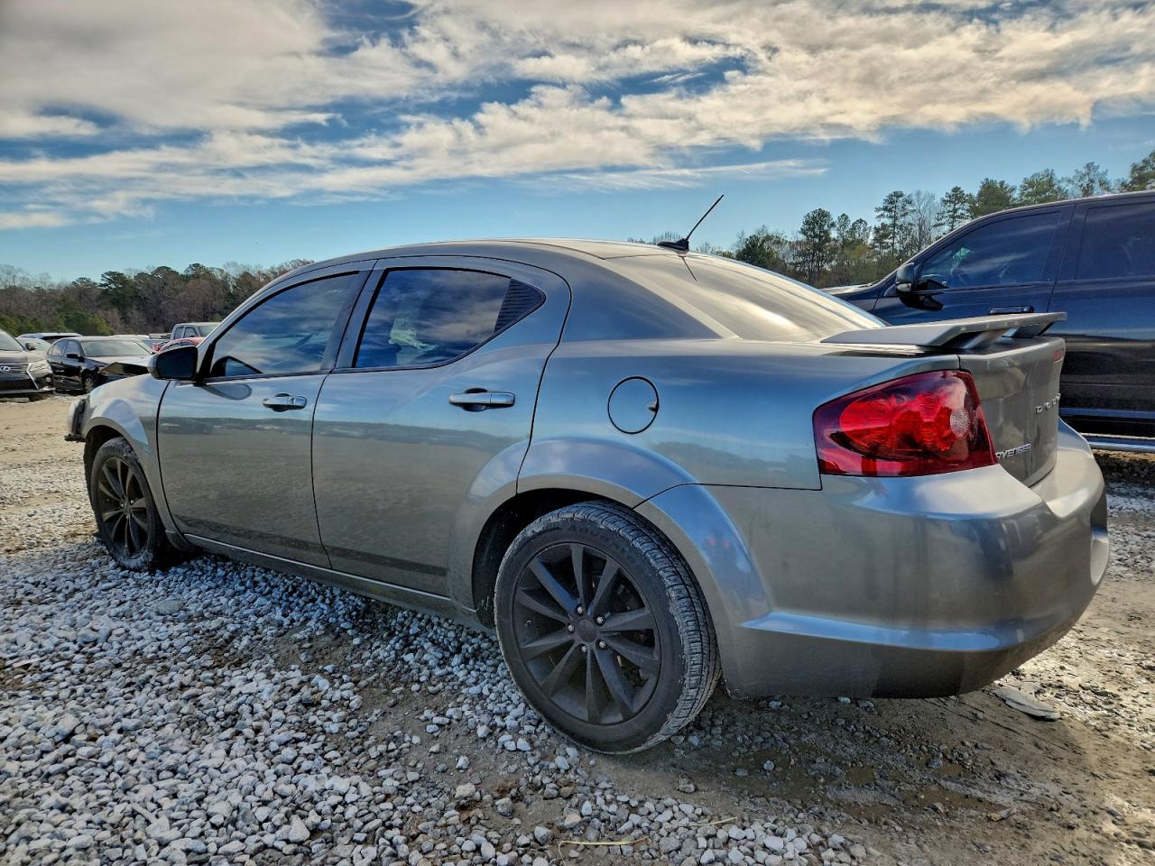 2013 DODGE AVENGER SXT photo 2