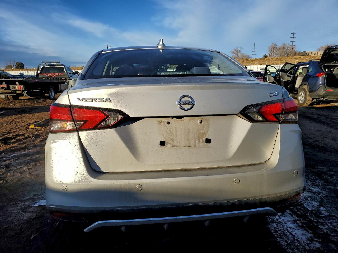 2021 NISSAN VERSA SV photo 6