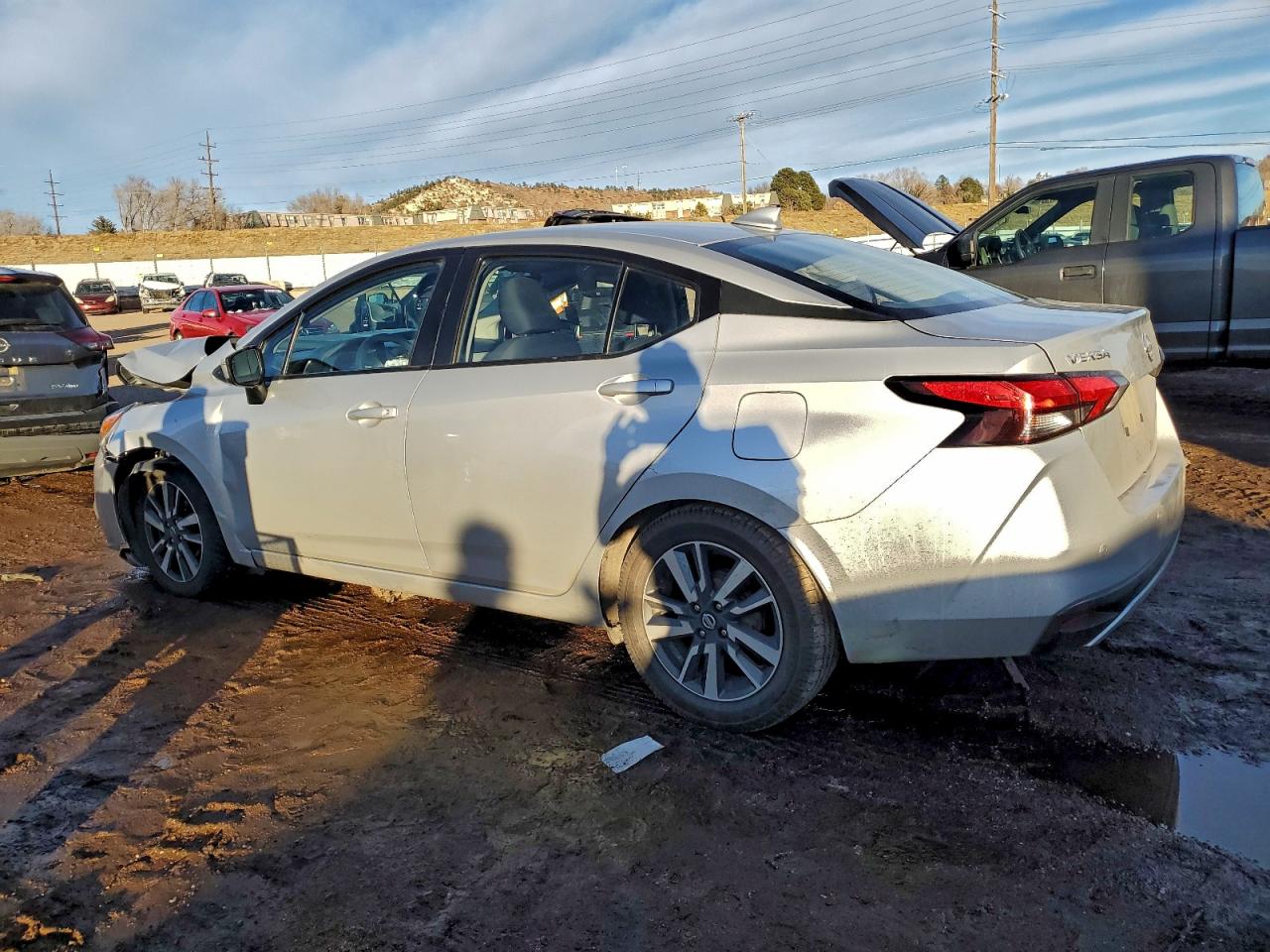 2021 NISSAN VERSA SV photo 2