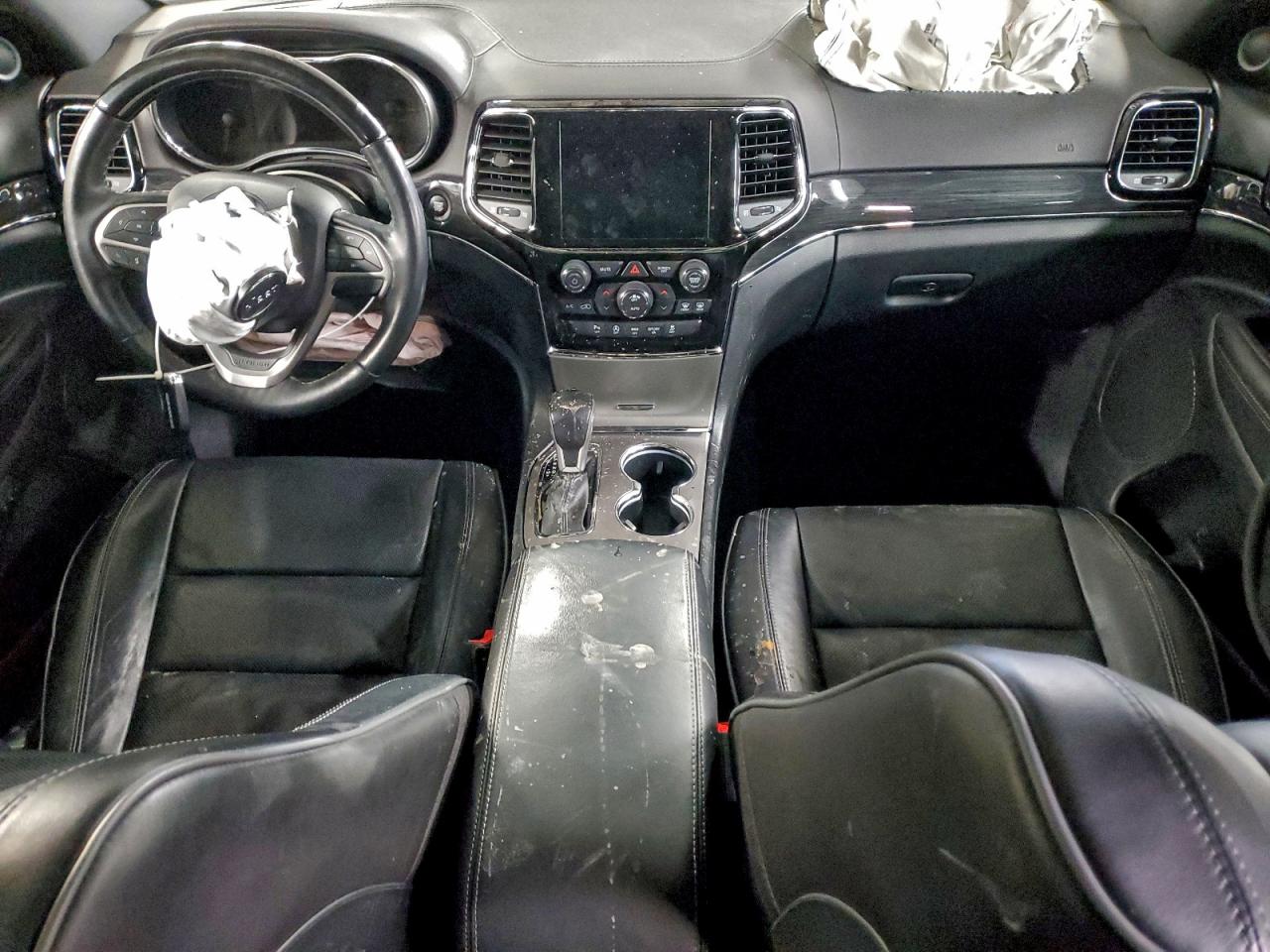 2020 JEEP GRAND CHEROKEE OVERLAND photo 8