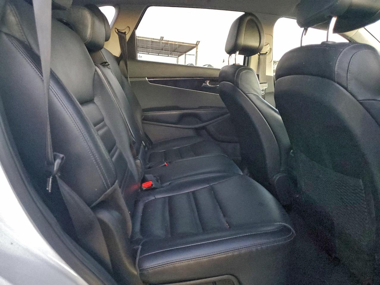 2016 KIA SORENTO EX photo 11