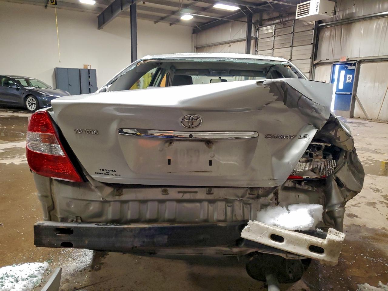2003 TOYOTA CAMRY LE photo 6