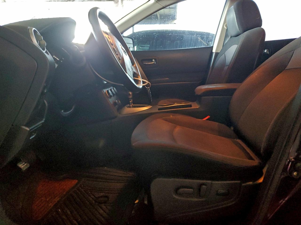 2011 NISSAN ROGUE S photo 7