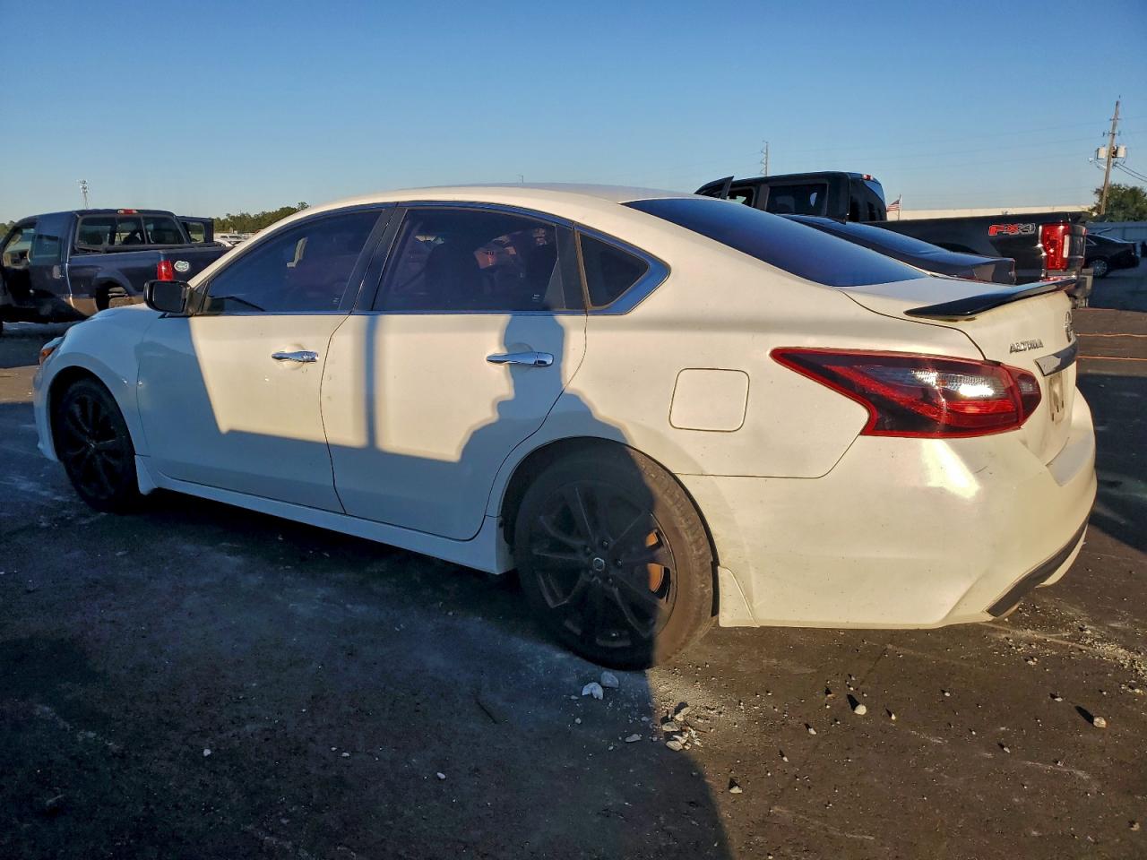 2017 NISSAN ALTIMA 2.5 photo 2
