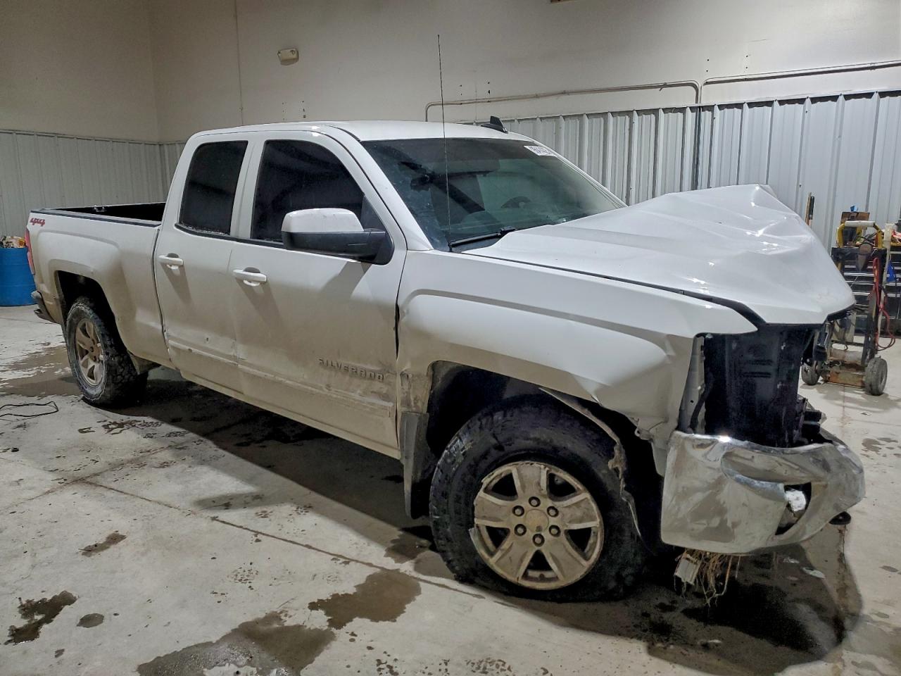 2016 CHEVROLET SILVERADO K1500 LT photo 4