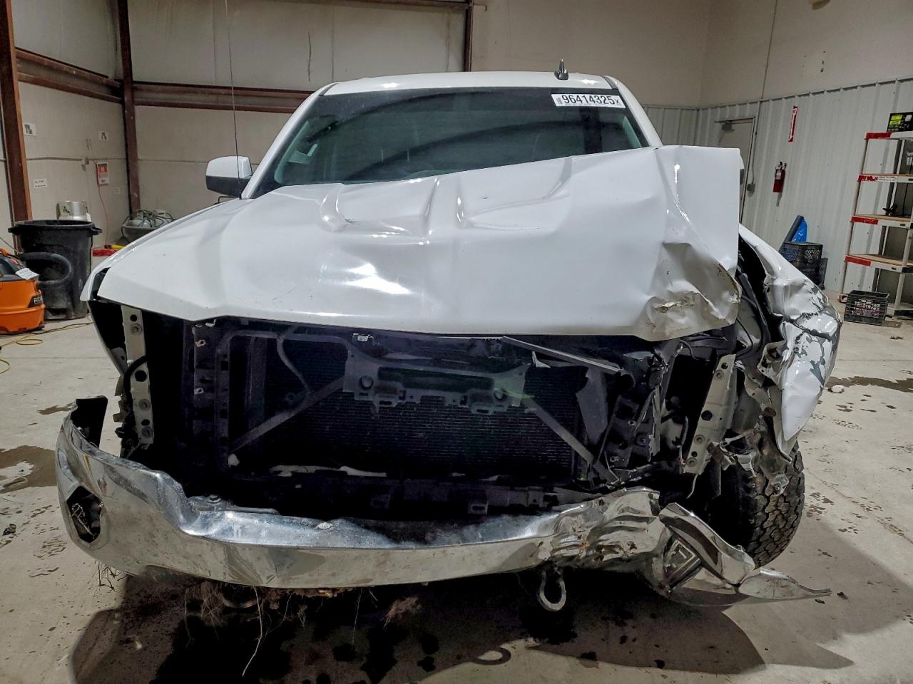 2016 CHEVROLET SILVERADO K1500 LT photo 5
