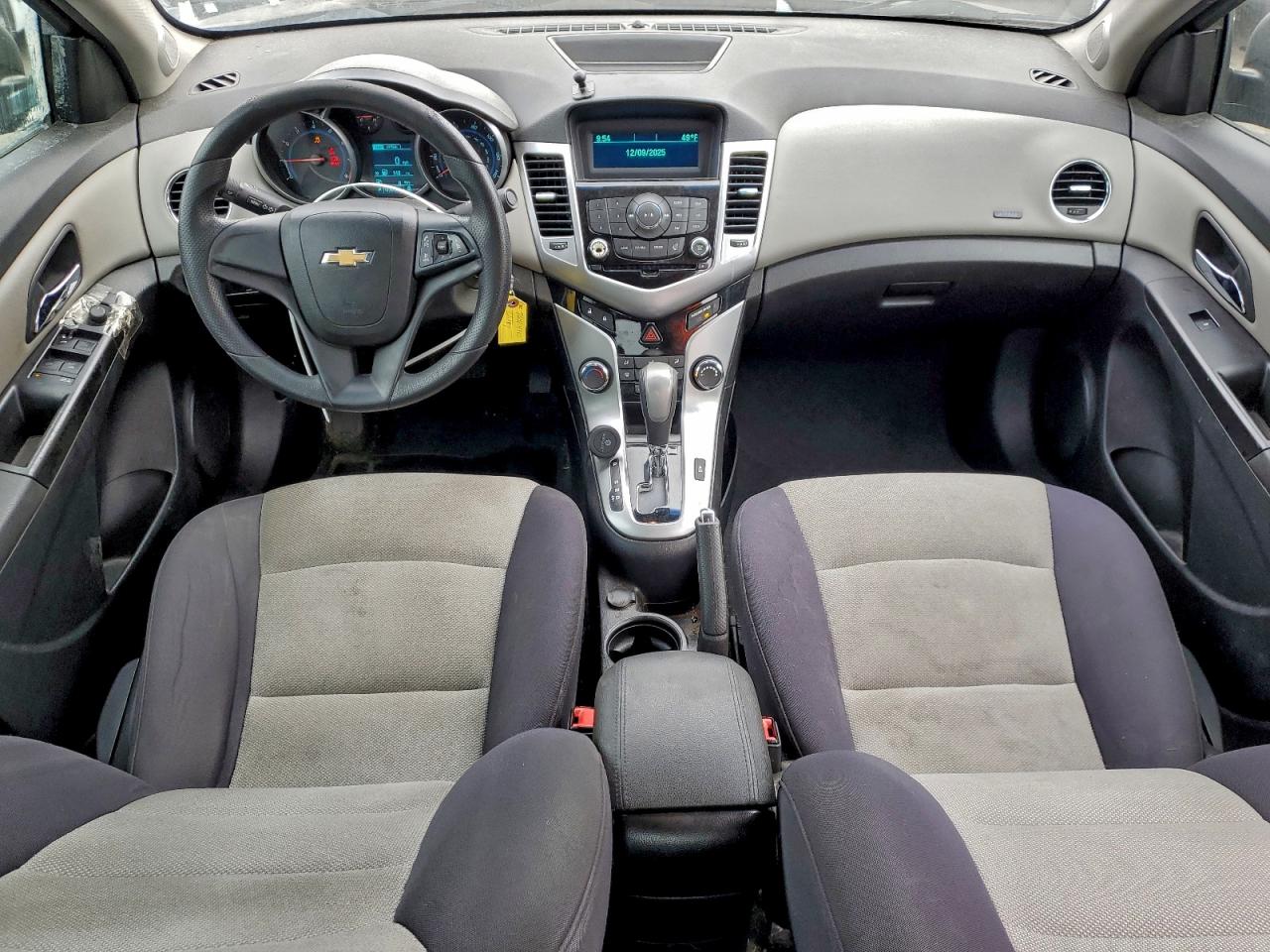 2013 CHEVROLET CRUZE LS photo 8