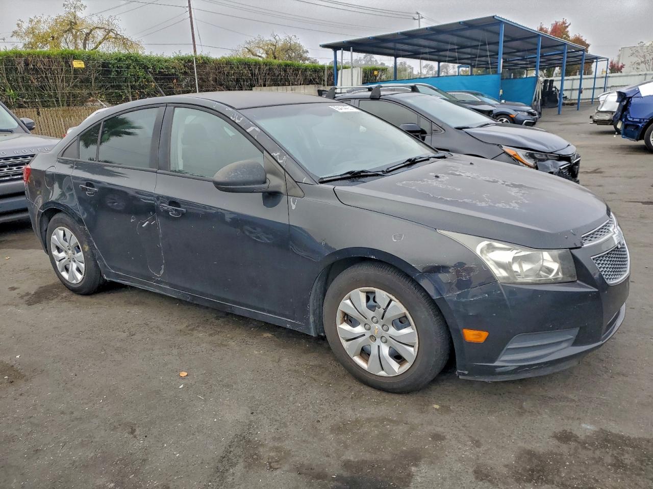2013 CHEVROLET CRUZE LS photo 4