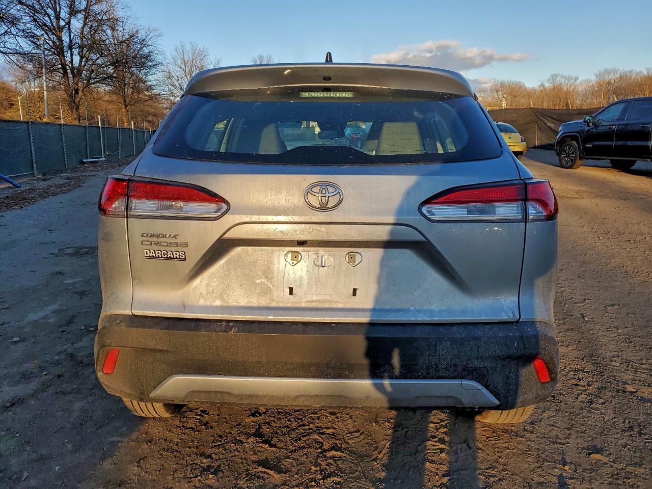 2025 TOYOTA COROLLA CROSS L photo 11