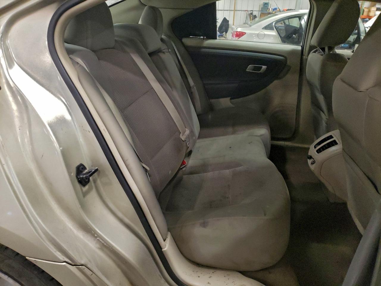 2011 FORD TAURUS SEL photo 10