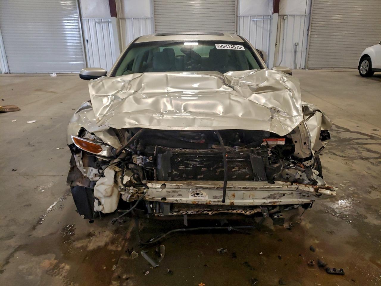 2011 FORD TAURUS SEL photo 5