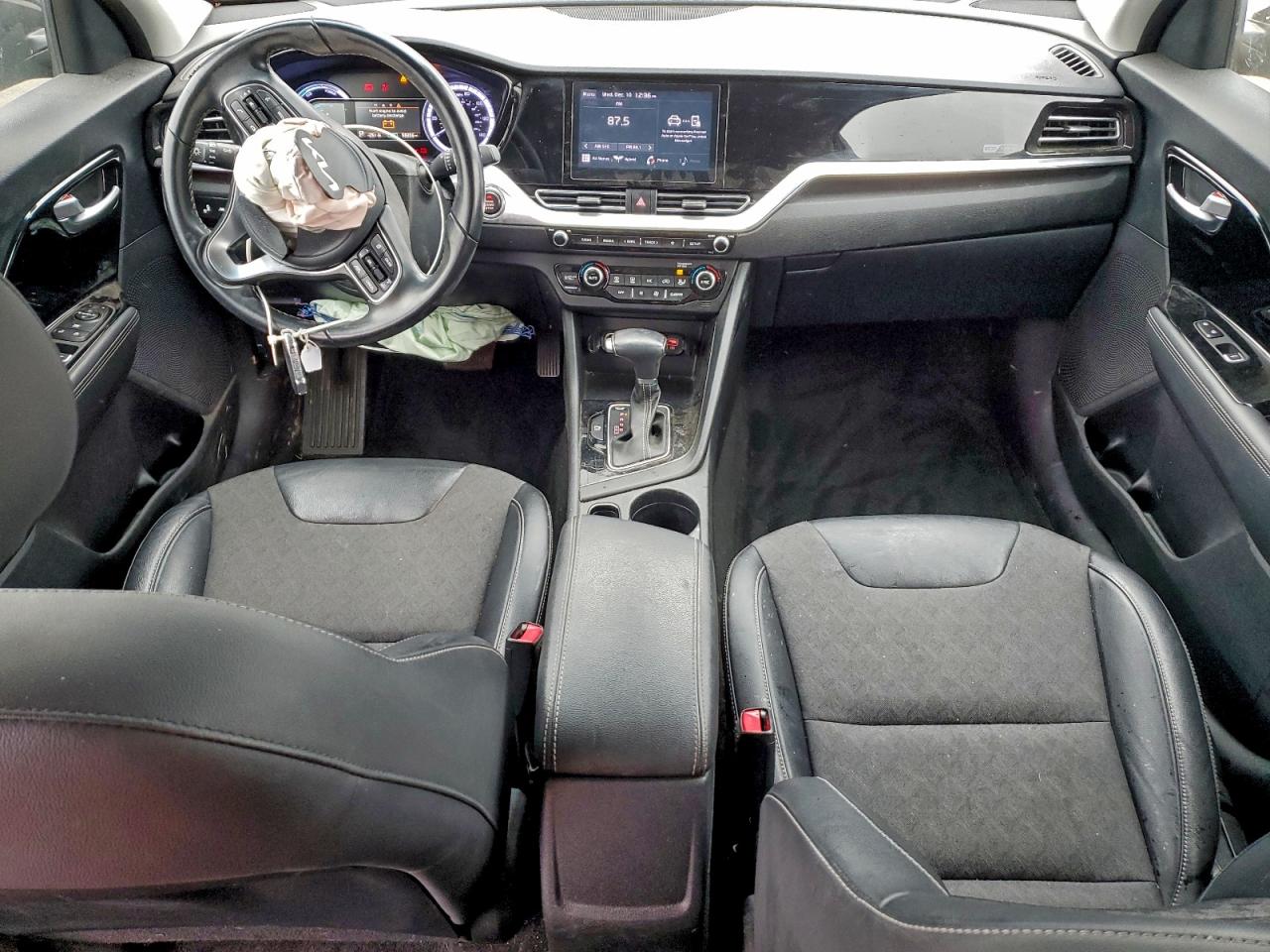 2022 KIA NIRO LX photo 8