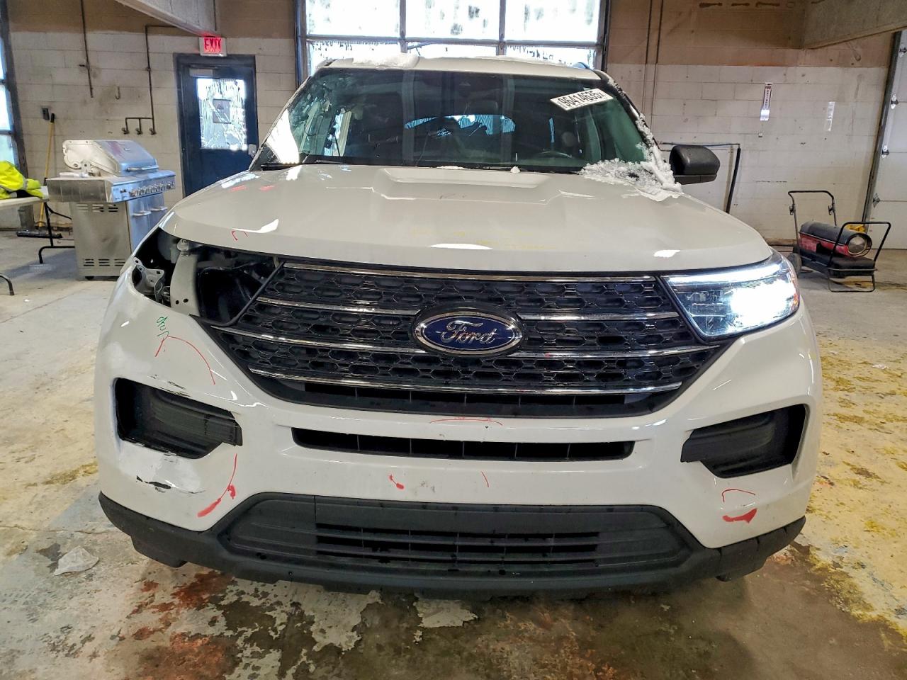 2023 FORD EXPLORER XLT photo 5
