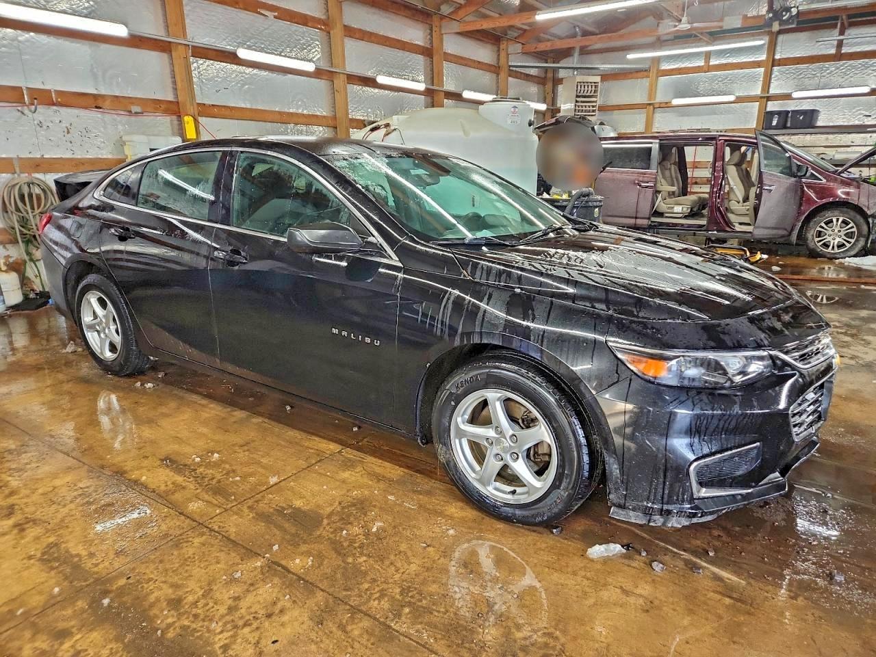 2017 CHEVROLET MALIBU LS photo 4
