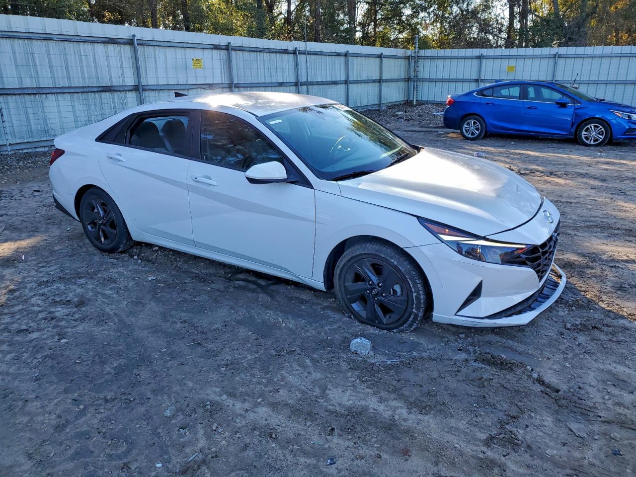 2023 HYUNDAI ELANTRA SEL photo 4