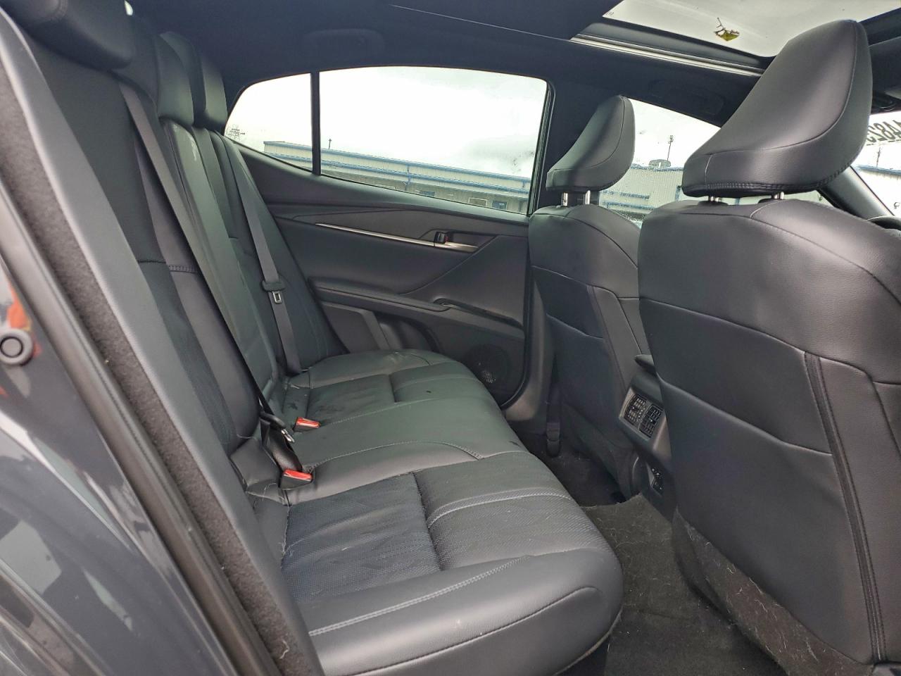 2025 TOYOTA CAMRY XSE photo 10