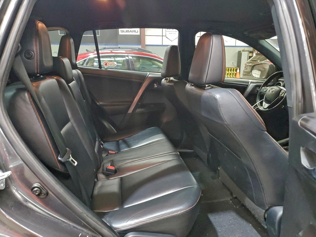 2016 TOYOTA RAV4 SE photo 11