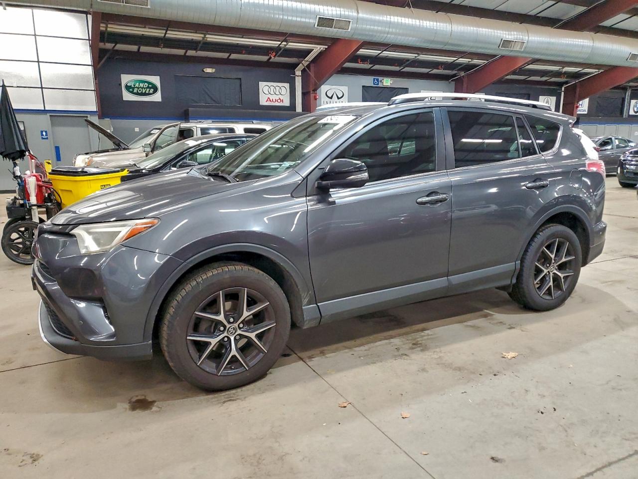 2016 TOYOTA RAV4 SE — MINOR DENT/SCRATCHES damage — photo 1