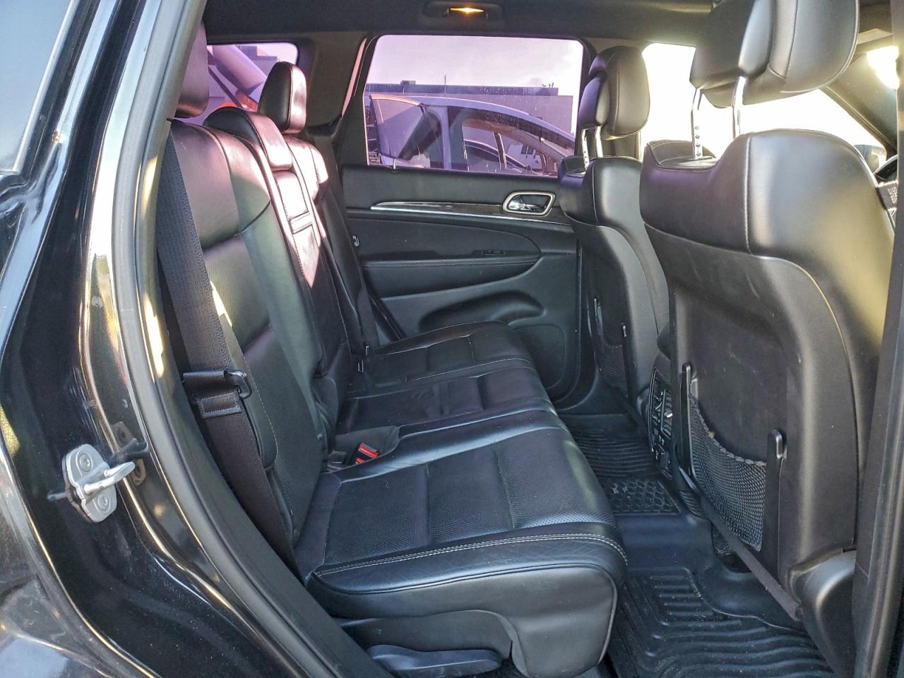 2014 JEEP GRAND CHEROKEE OVERLAND photo 11