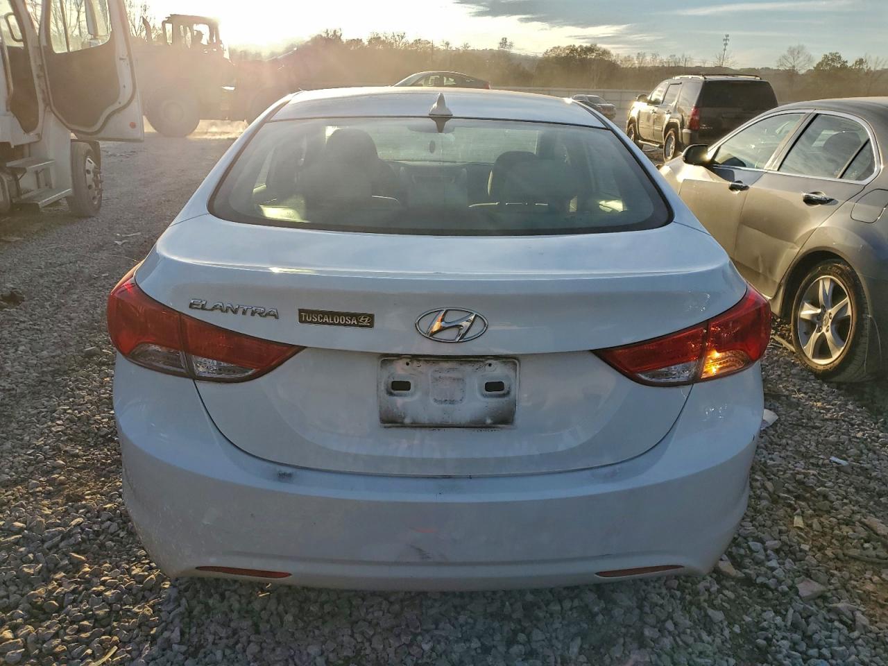 2012 HYUNDAI ELANTRA GLS photo 6