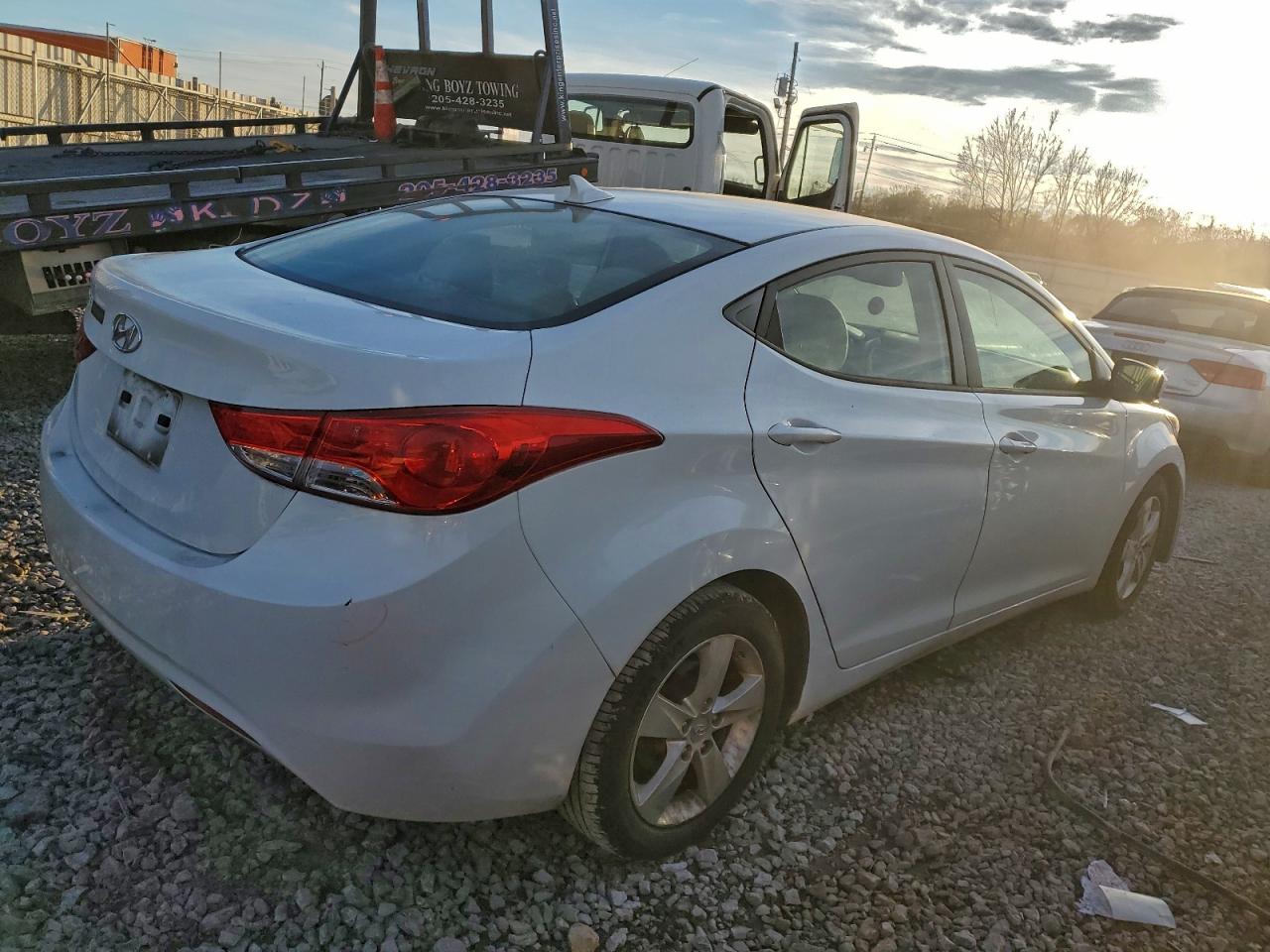 2012 HYUNDAI ELANTRA GLS photo 3