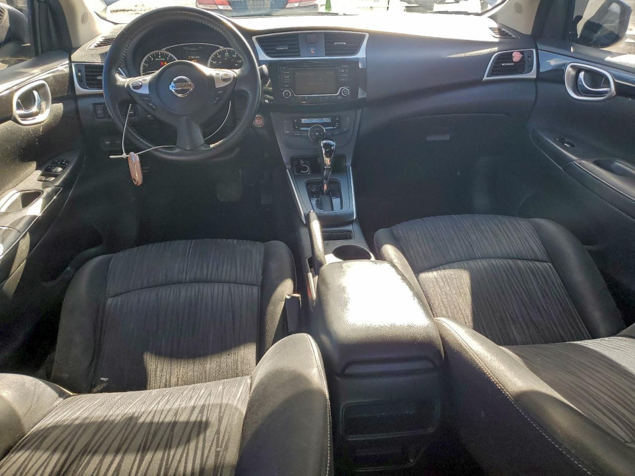 2018 NISSAN SENTRA S photo 8