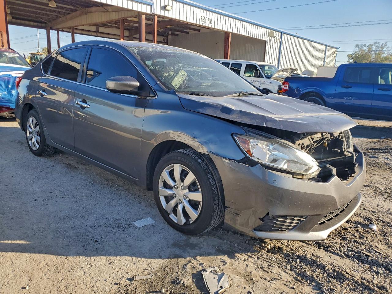 2019 NISSAN SENTRA S photo 4