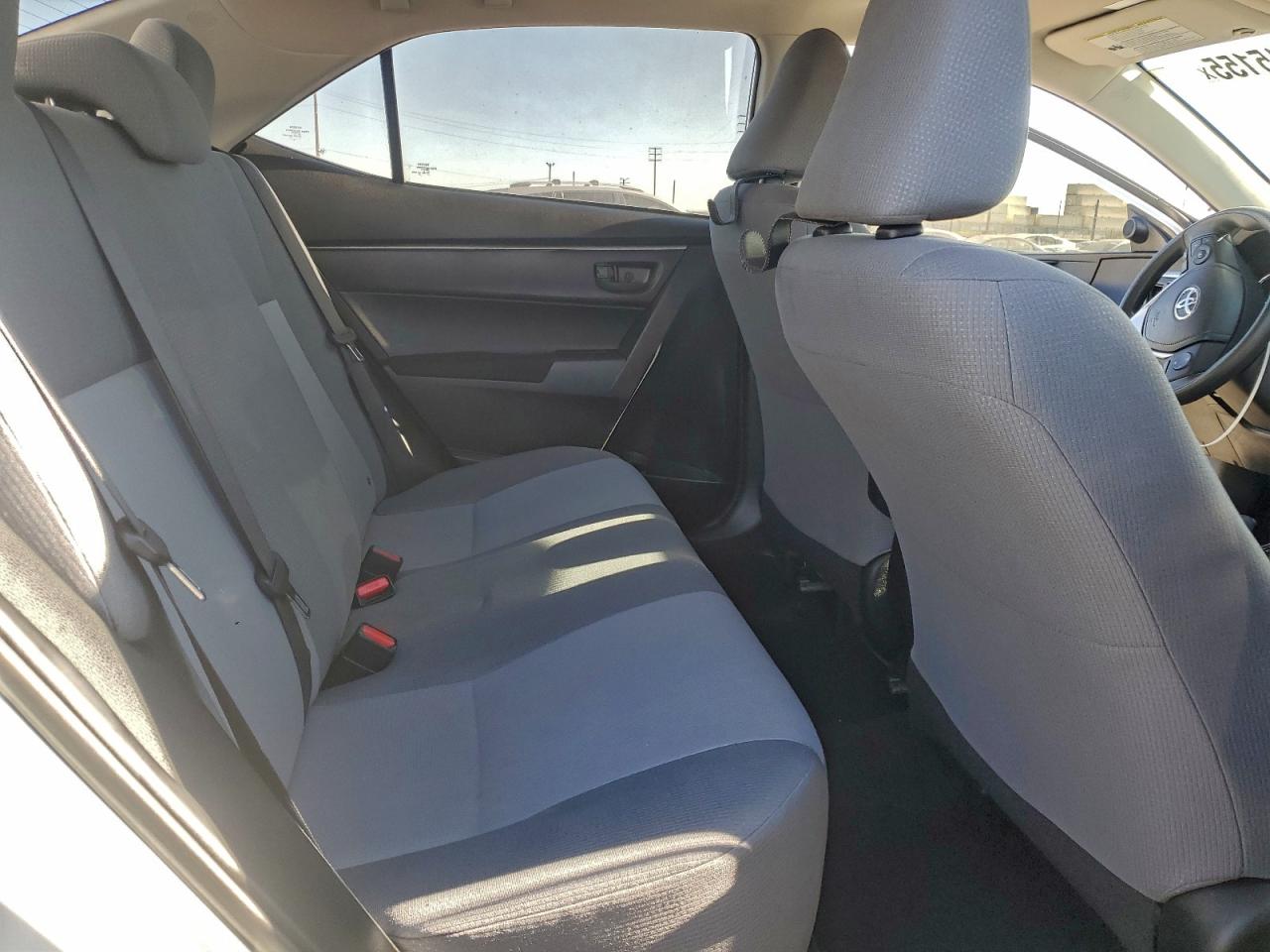 2016 TOYOTA COROLLA L photo 10
