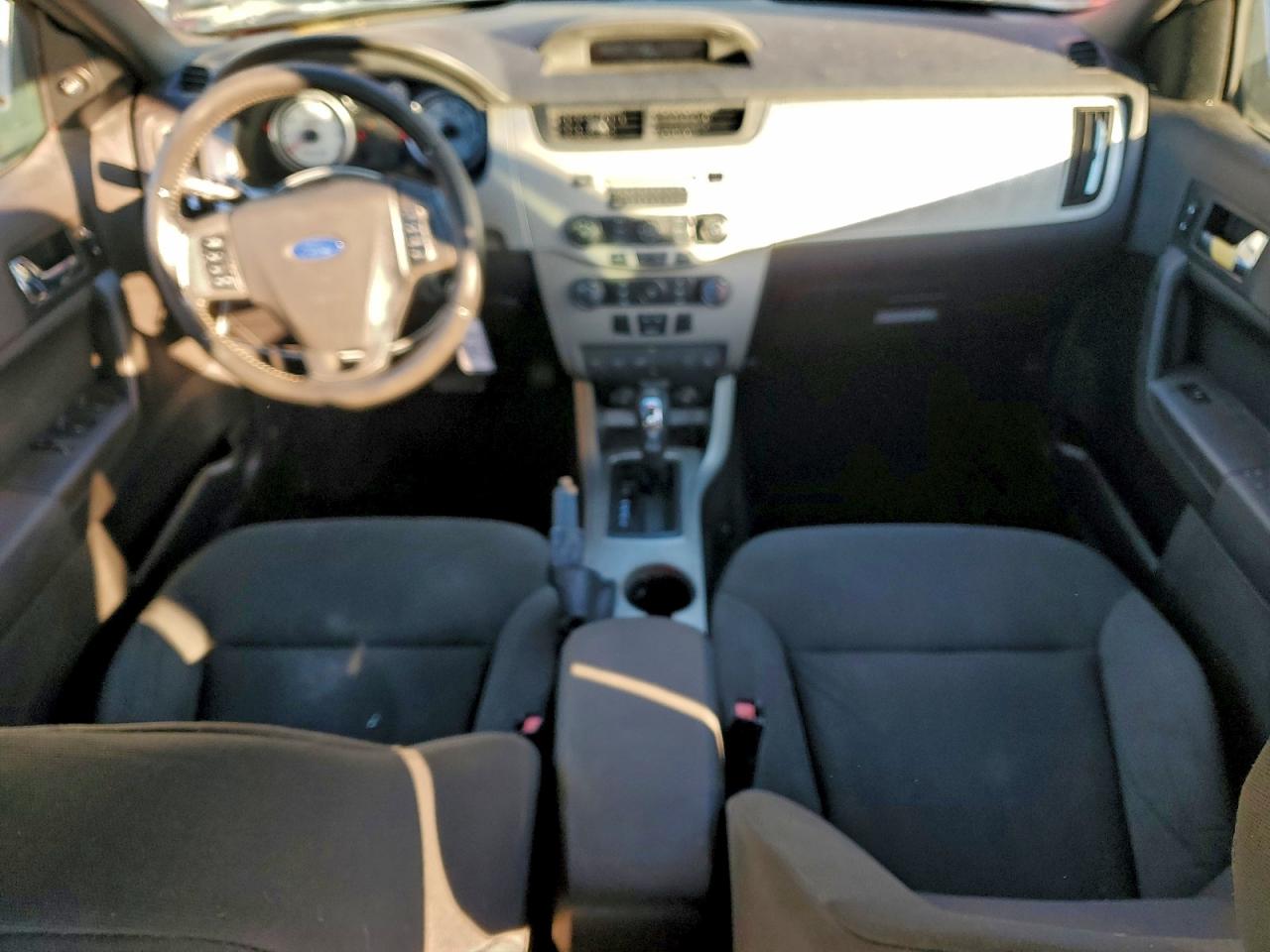 2009 FORD FOCUS SES photo 8
