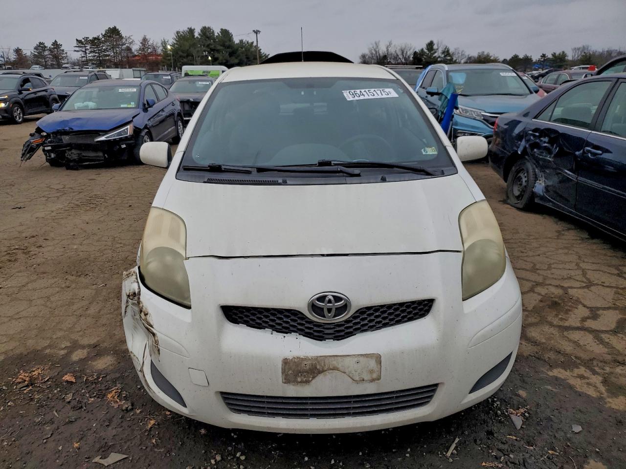2009 TOYOTA YARIS photo 5