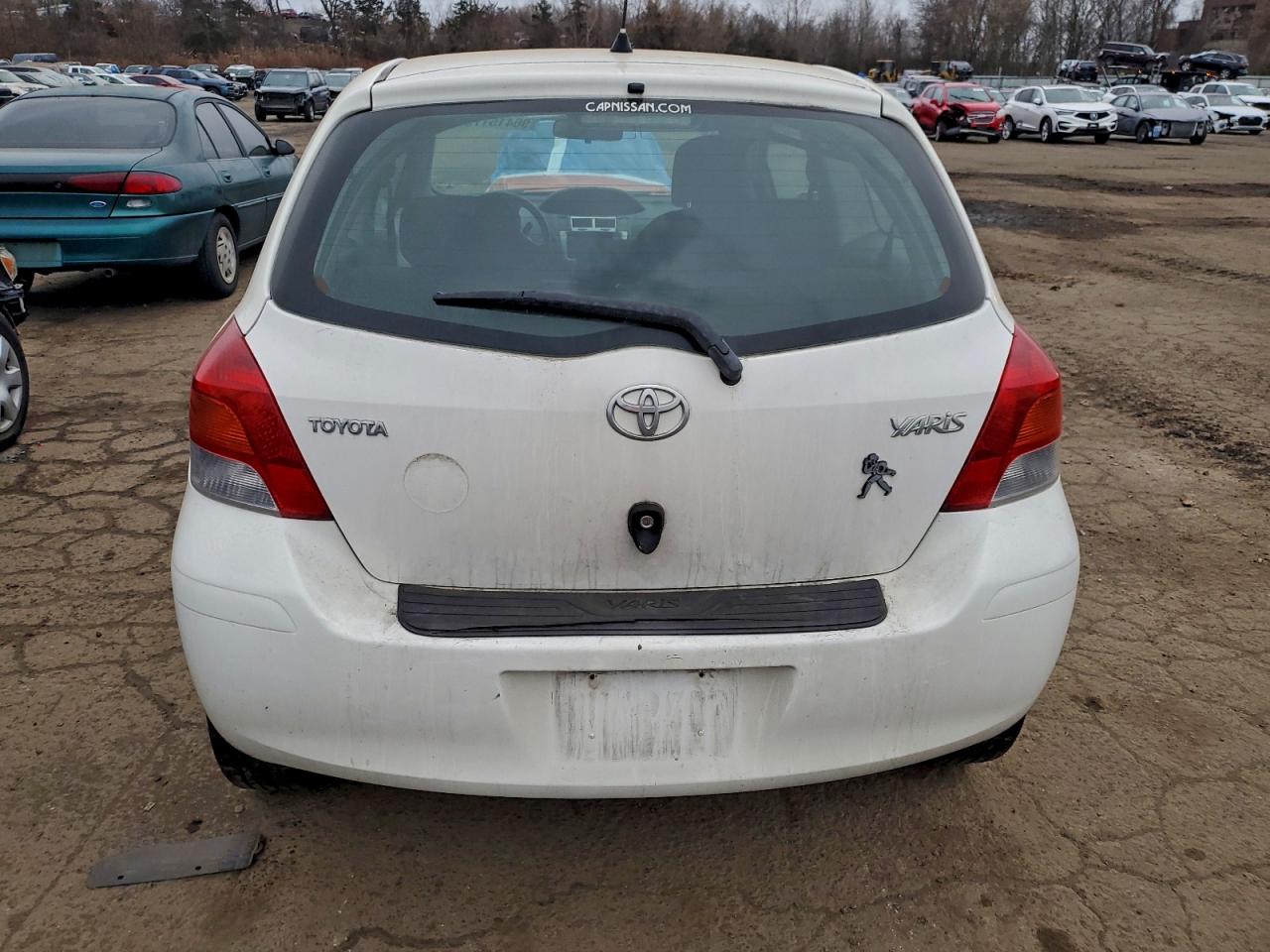 2009 TOYOTA YARIS photo 6