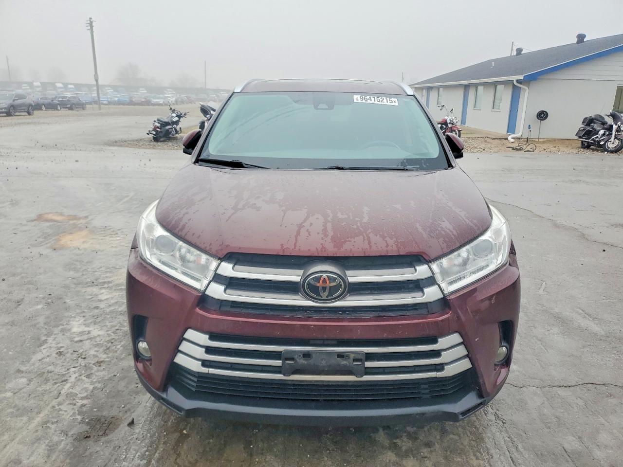 2019 TOYOTA HIGHLANDER SE photo 5