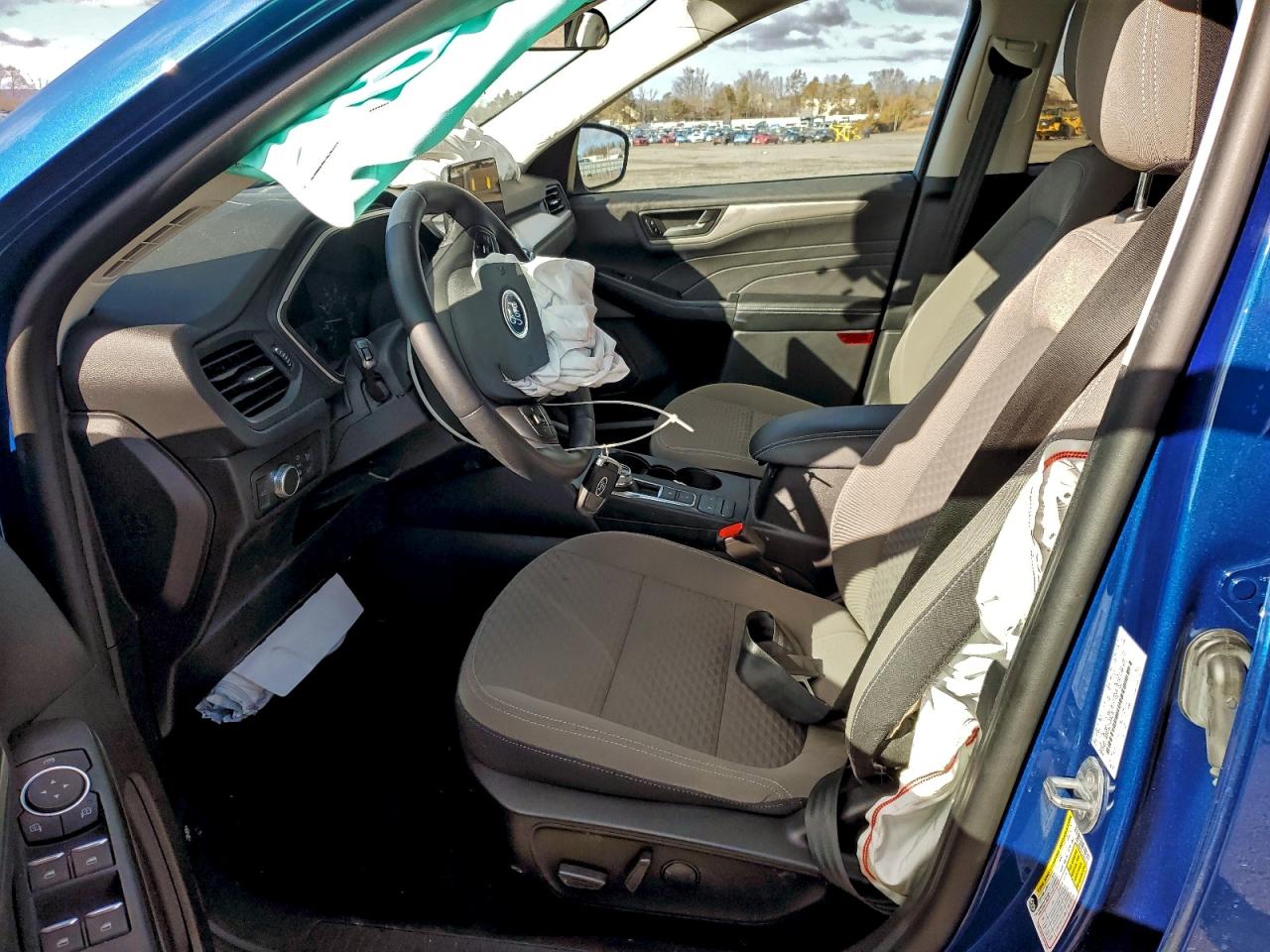 2022 FORD ESCAPE SE photo 7