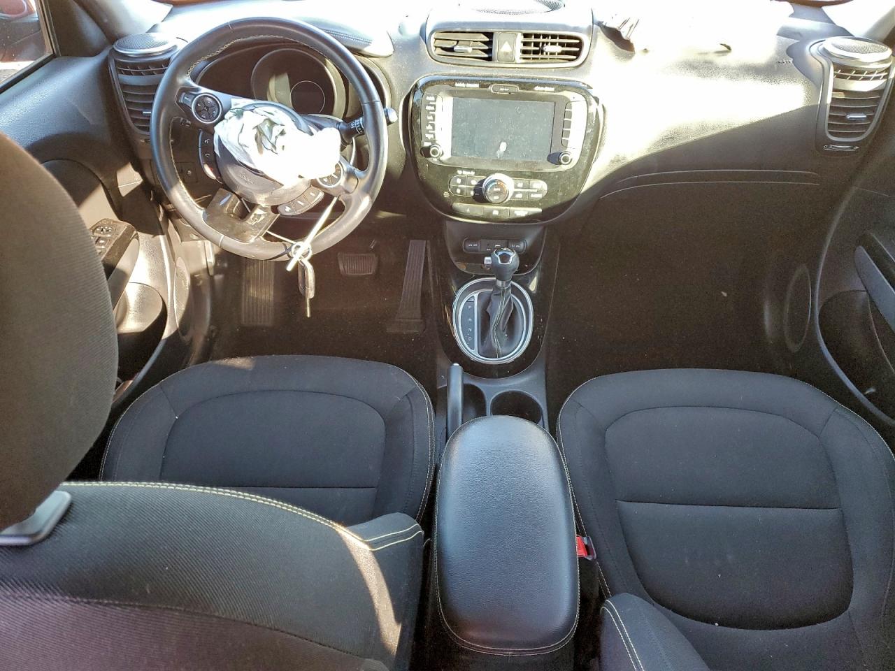2016 KIA SOUL + photo 8