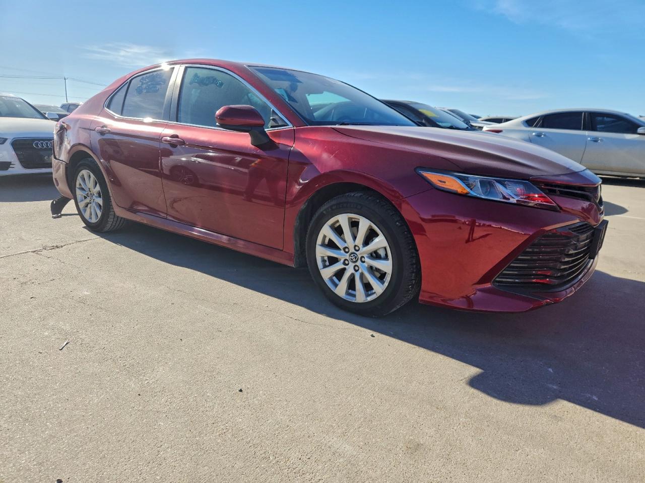 2018 TOYOTA CAMRY L photo 4