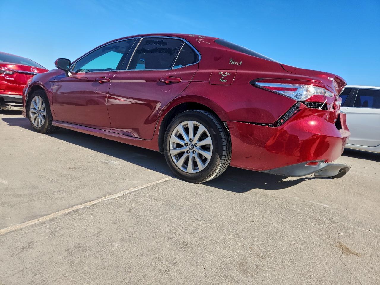 2018 TOYOTA CAMRY L photo 2