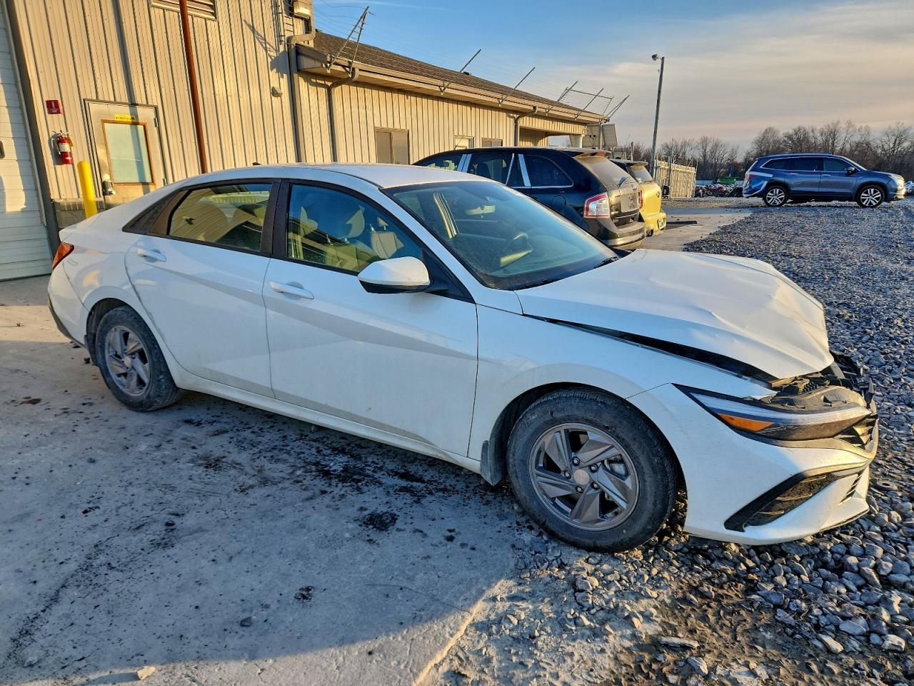 2024 HYUNDAI ELANTRA SE photo 4