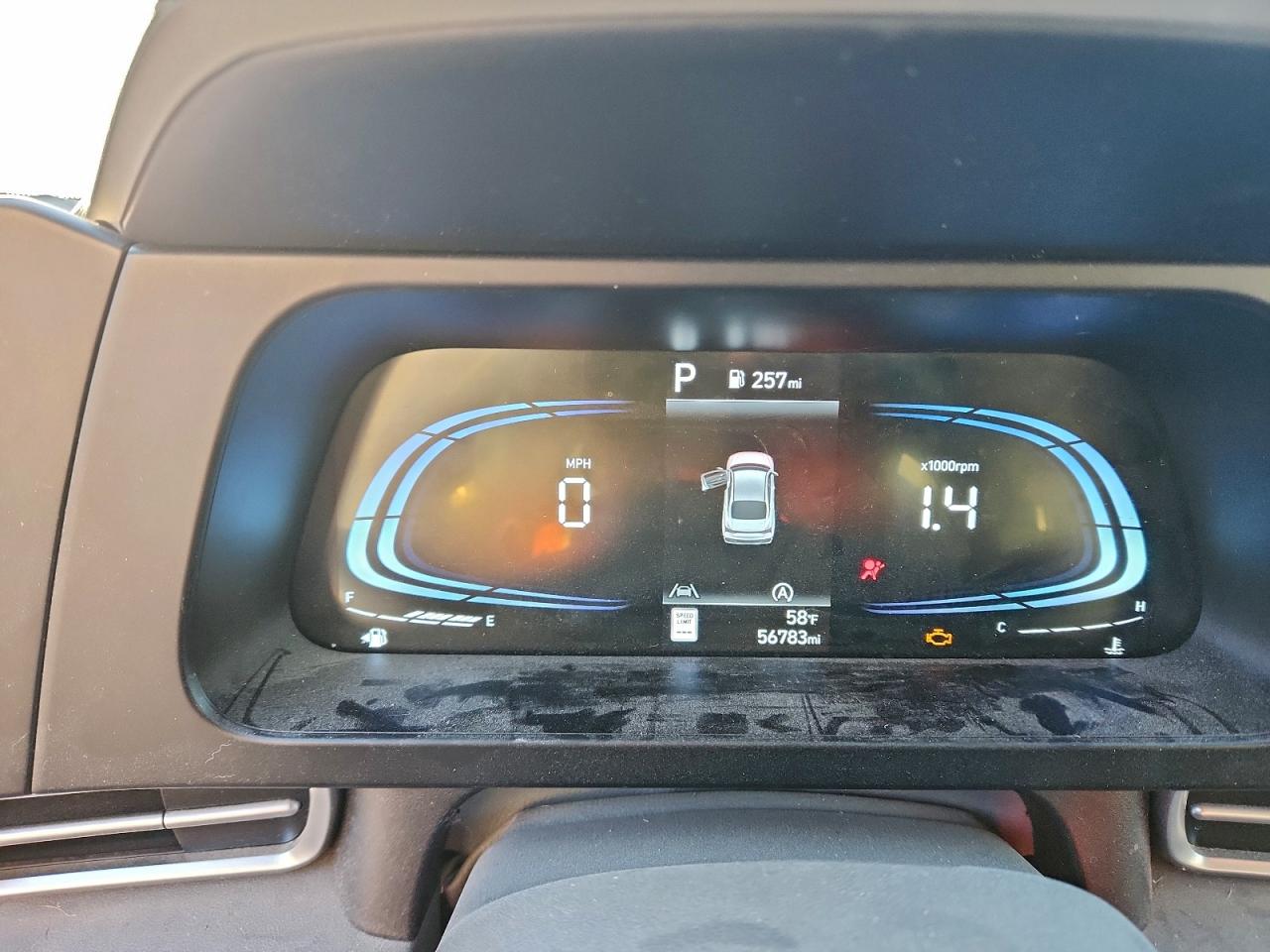 2024 HYUNDAI ELANTRA SE photo 9