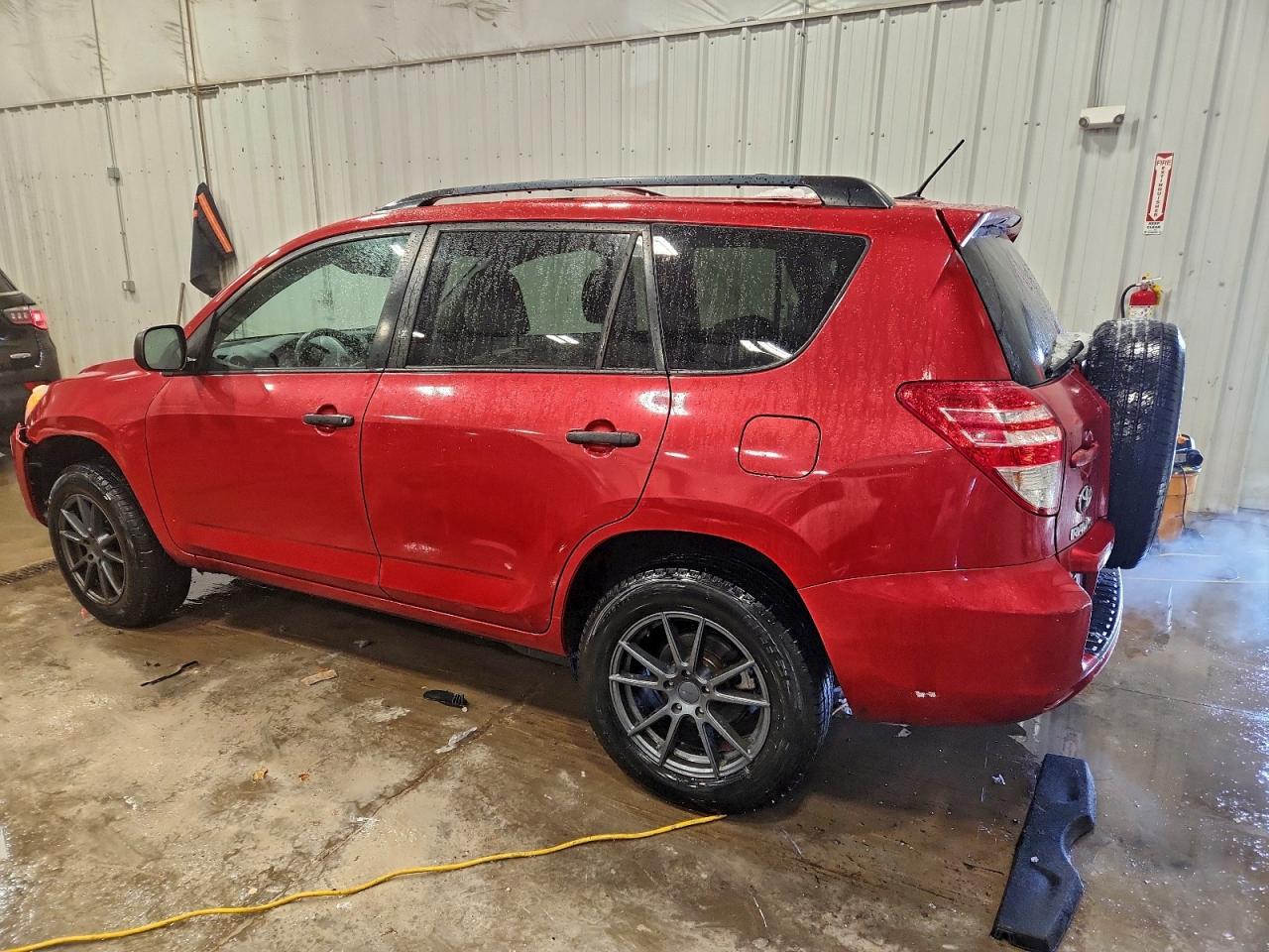 2011 TOYOTA RAV4 photo 2