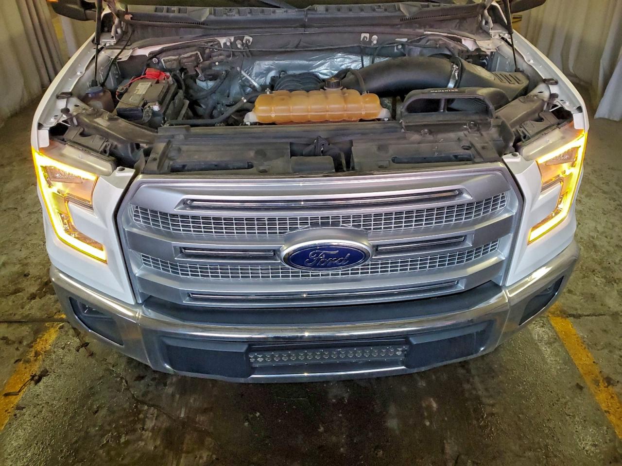 2015 FORD F150 SUPERCREW photo 11