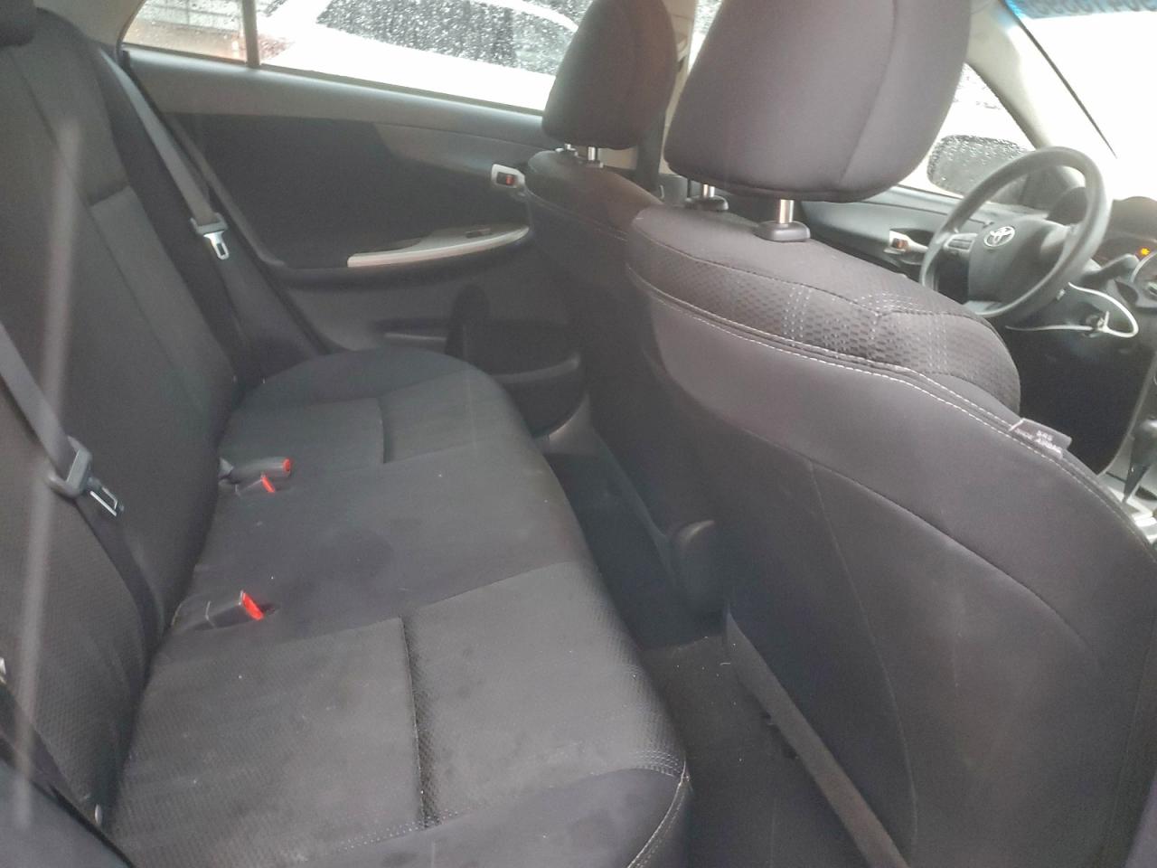2013 TOYOTA COROLLA BASE photo 10