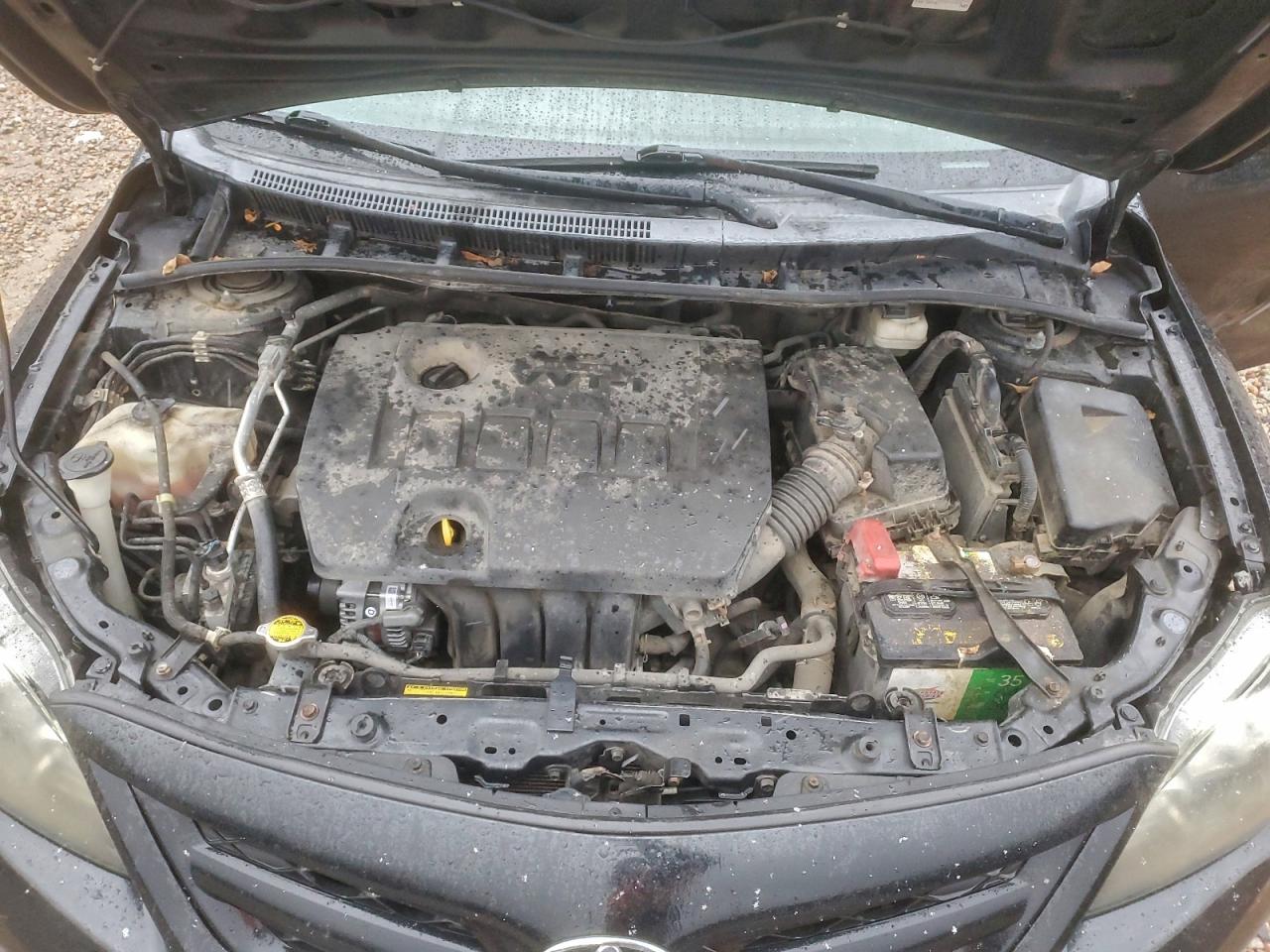 2013 TOYOTA COROLLA BASE photo 11